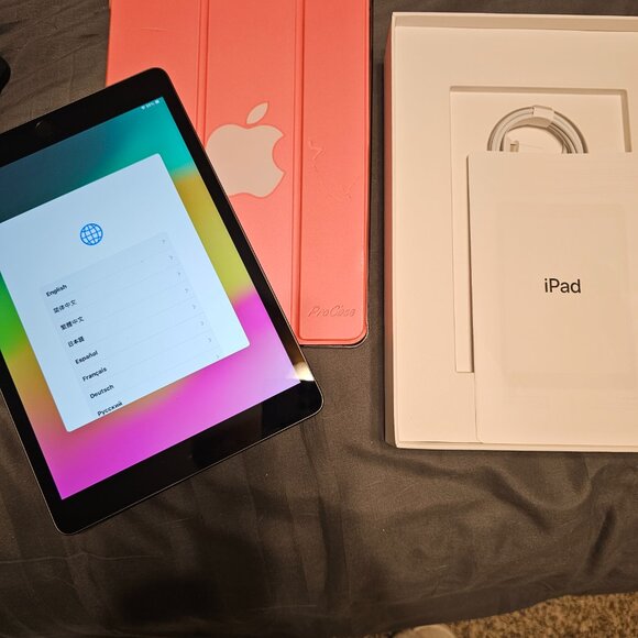 Brand New iPad 9th Generation - Picture 2 of 3